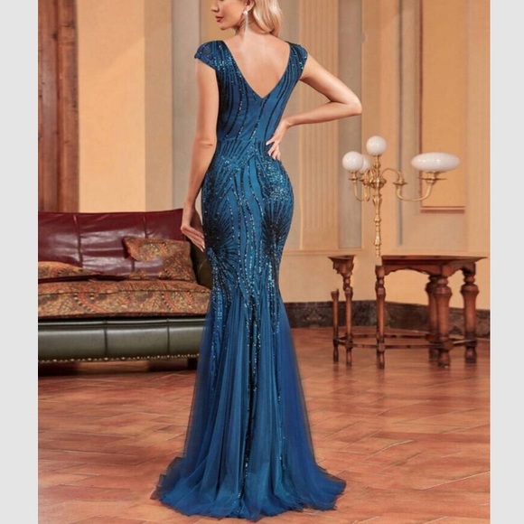 Luxe mermaid hem mesh sequins party formal dress - Picture 2 of 7